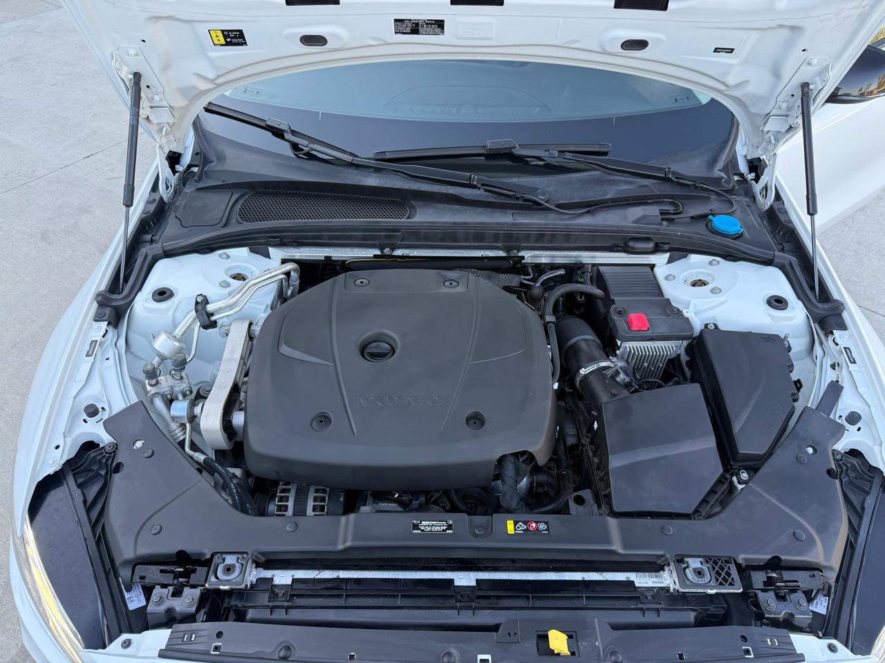 Volvo S60 T5 Momentum 2021