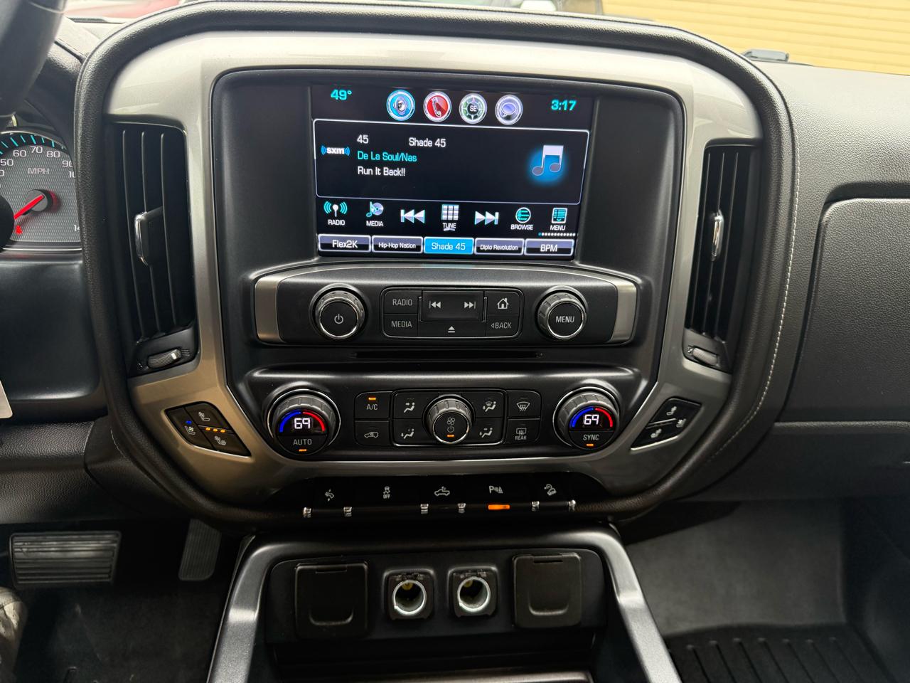 Chevrolet Silverado 1500 LTZ Z71 Crew Cab 4WD 2017