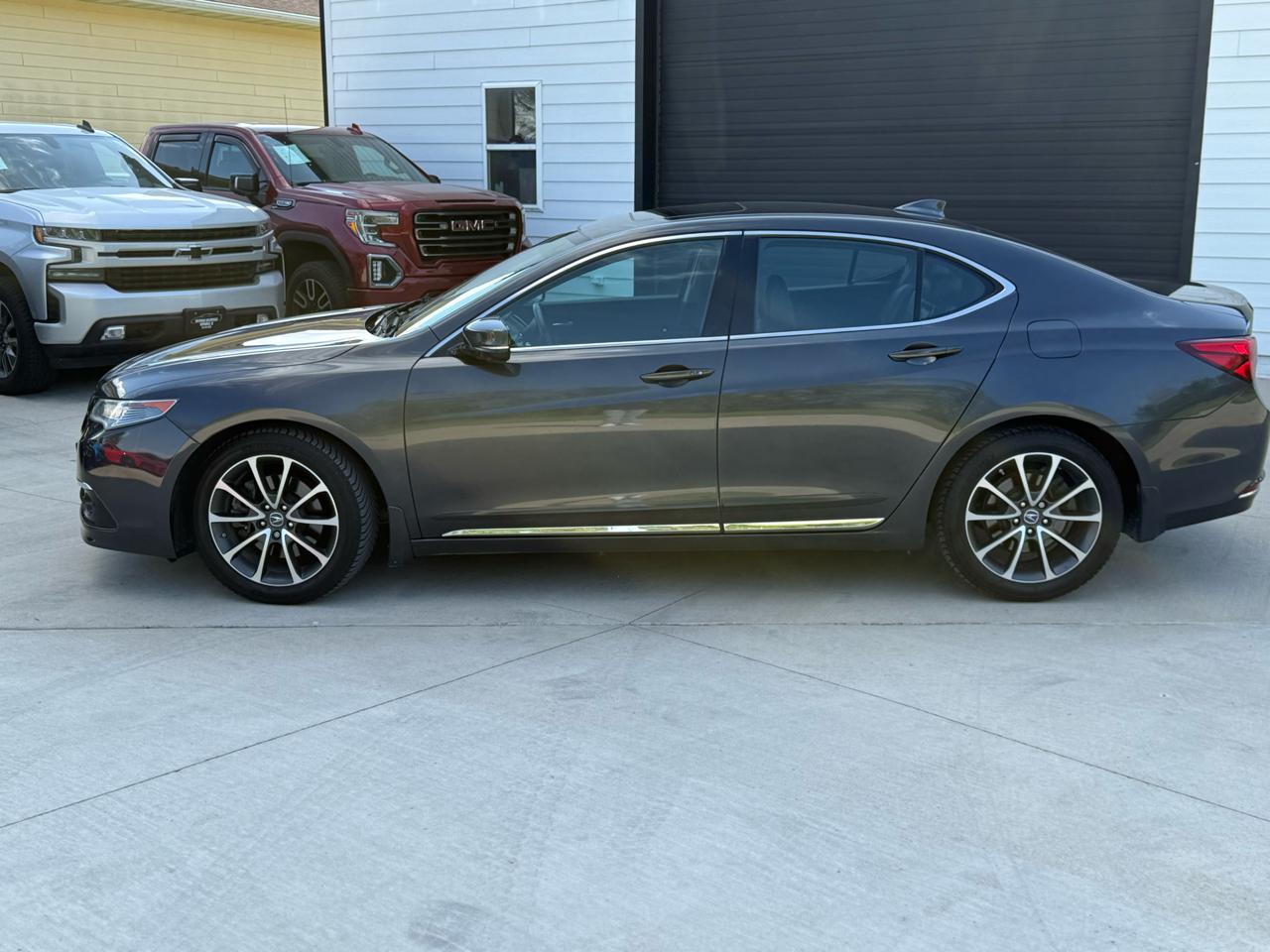 Acura TLX 9-Spd AT w/Technology Package 2015