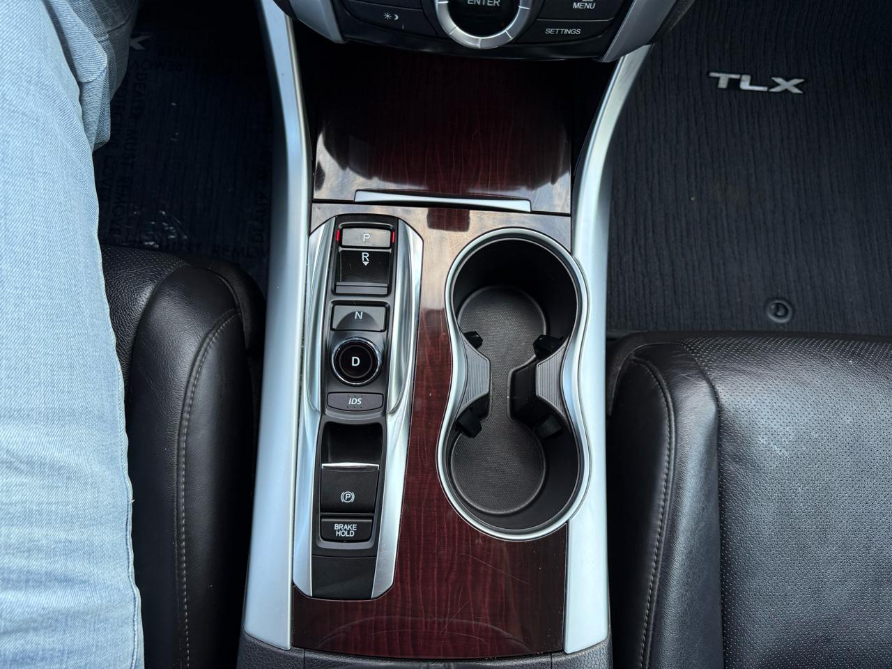 Acura TLX 9-Spd AT w/Technology Package 2015