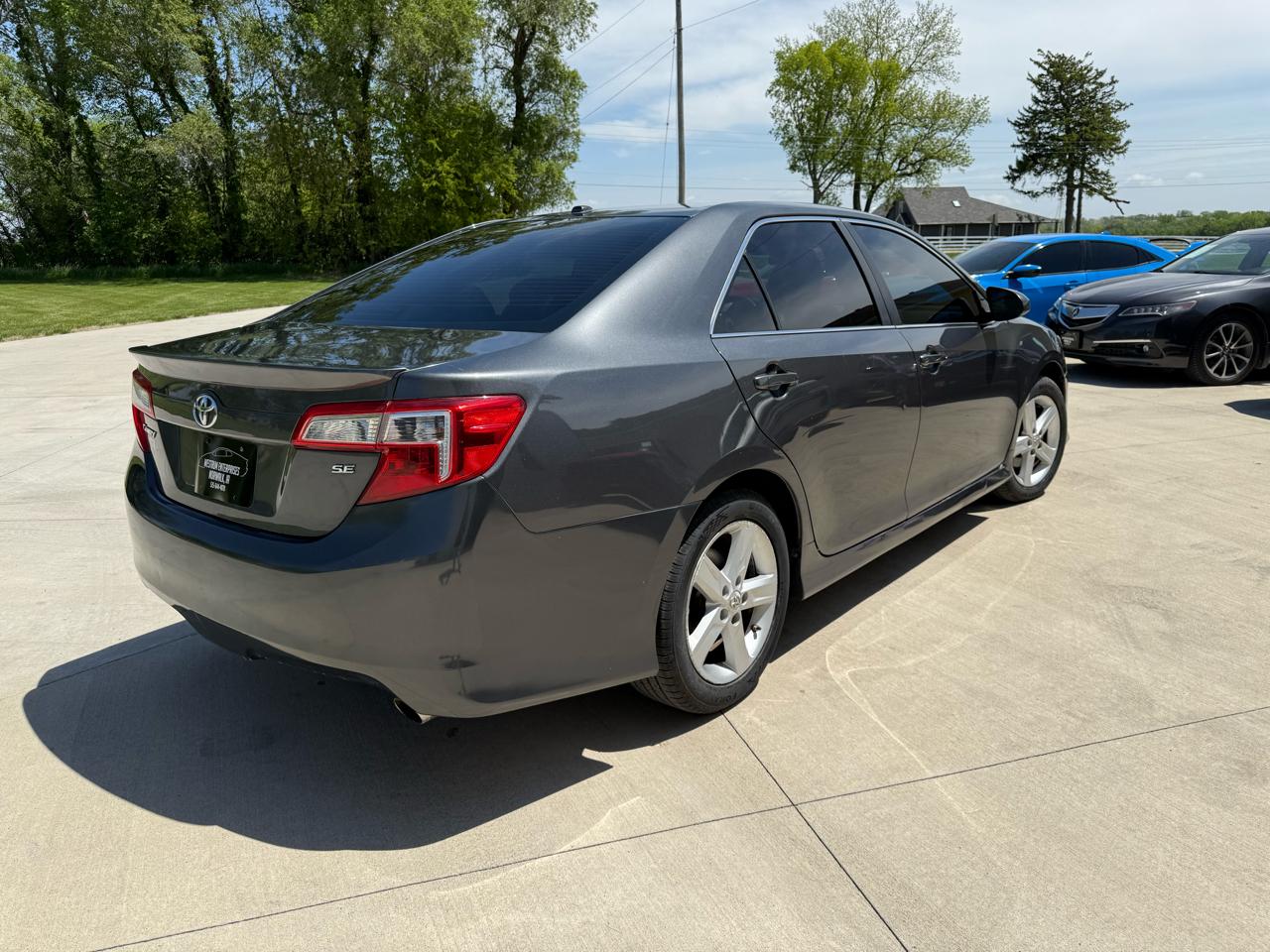 Toyota Camry SE 2012