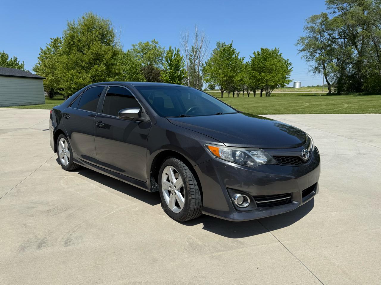 Toyota Camry SE 2012
