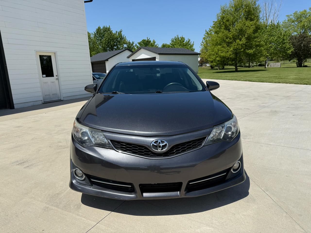 Toyota Camry SE 2012