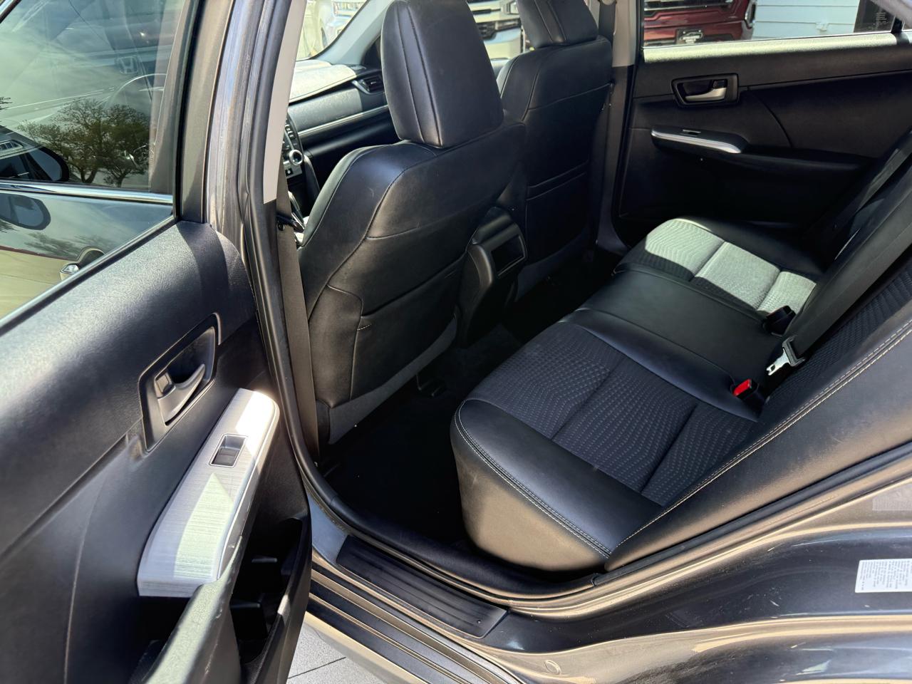 Toyota Camry SE 2012