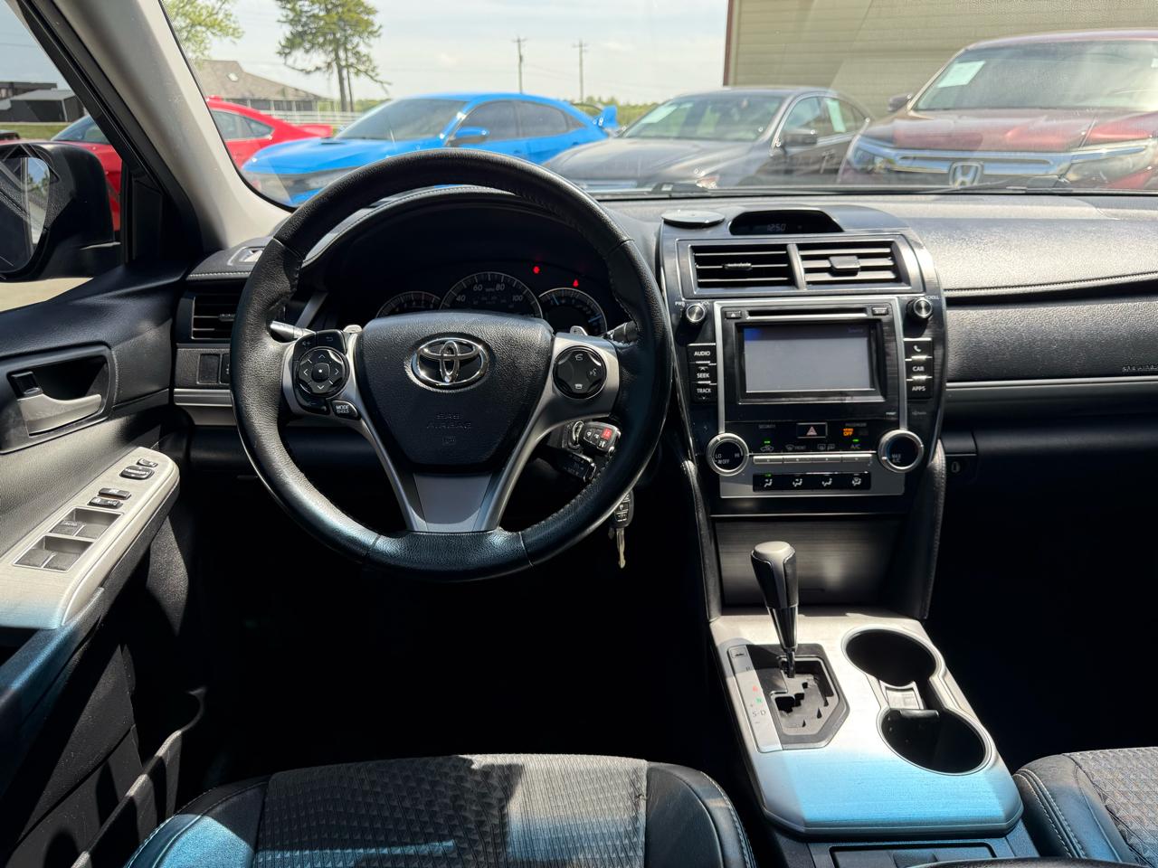 Toyota Camry SE 2012
