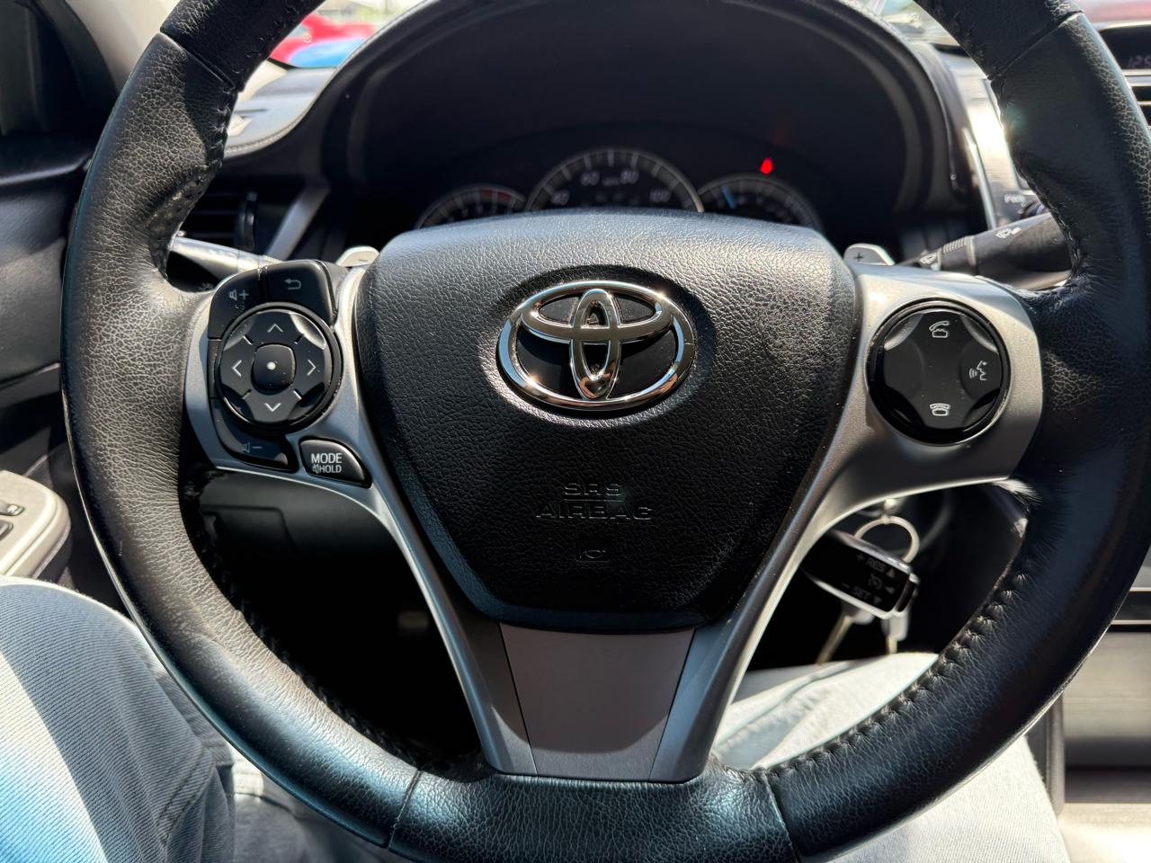 Toyota Camry SE 2012
