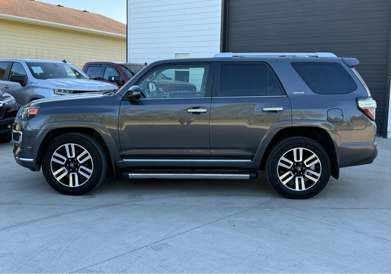 Toyota 4Runner Limited 4WD 2014
