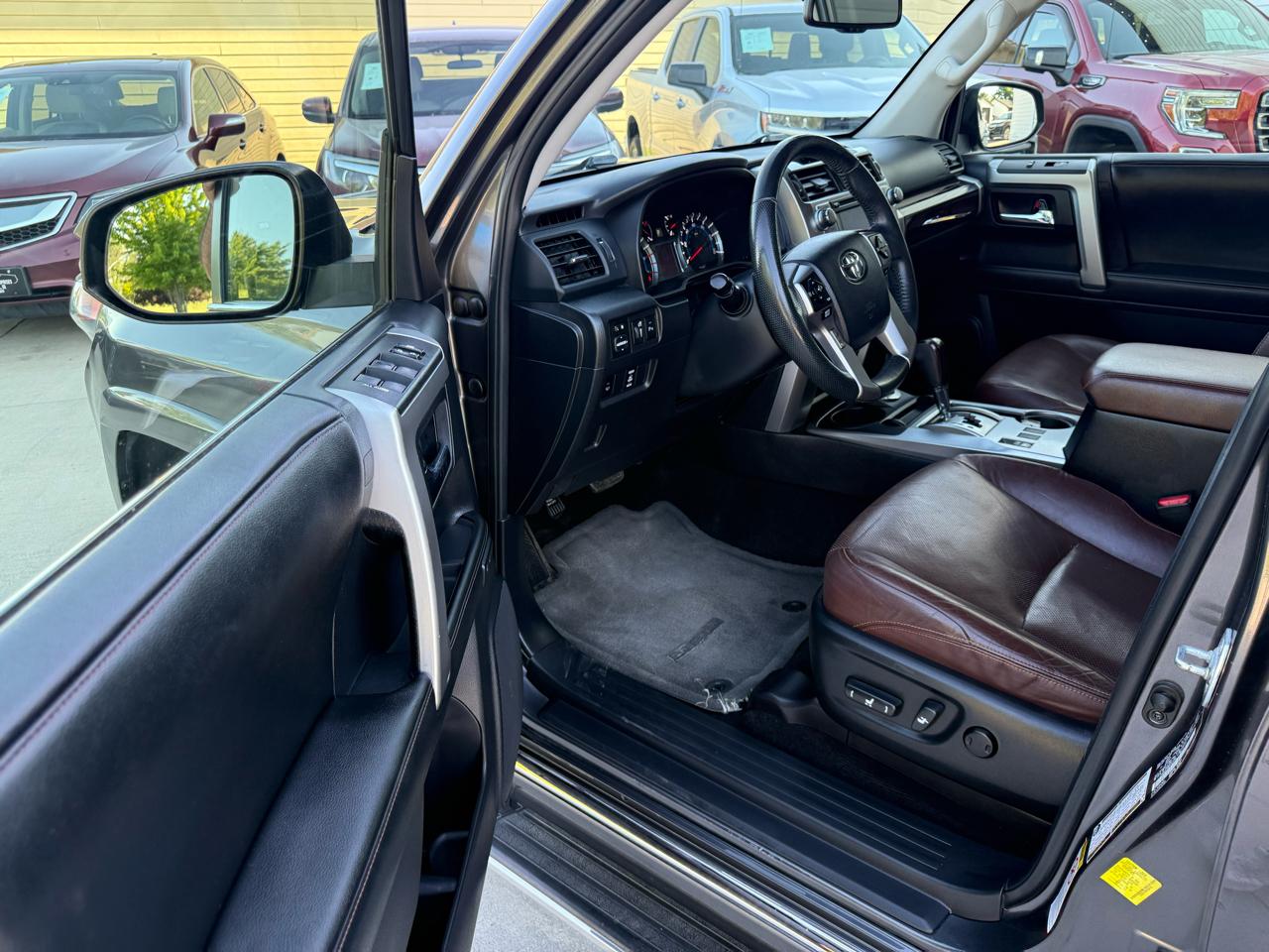 Toyota 4Runner Limited 4WD 2014