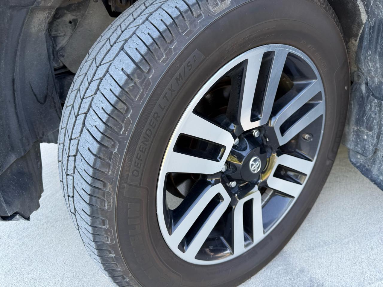 Toyota 4Runner Limited 4WD 2014