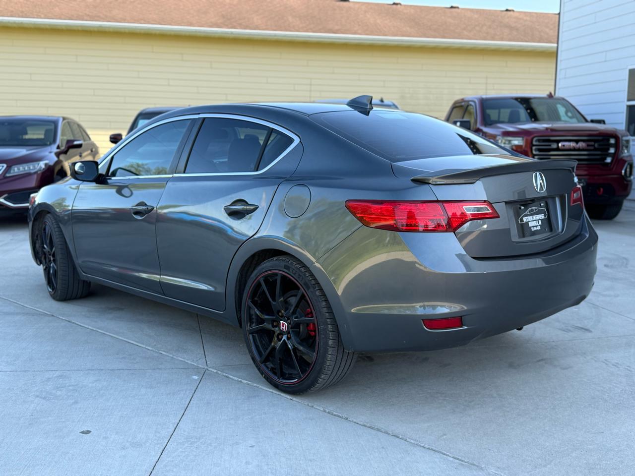 Acura ILX 6-Spd MT w/ Premium Package 2013