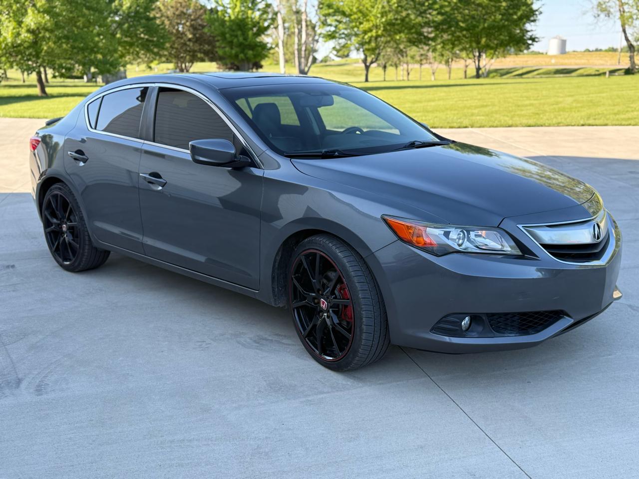 Acura ILX 6-Spd MT w/ Premium Package 2013