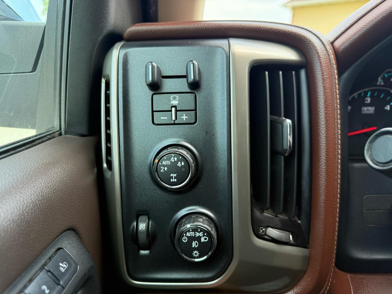 Chevrolet Silverado 1500 High Country Crew Cab 4WD 2016