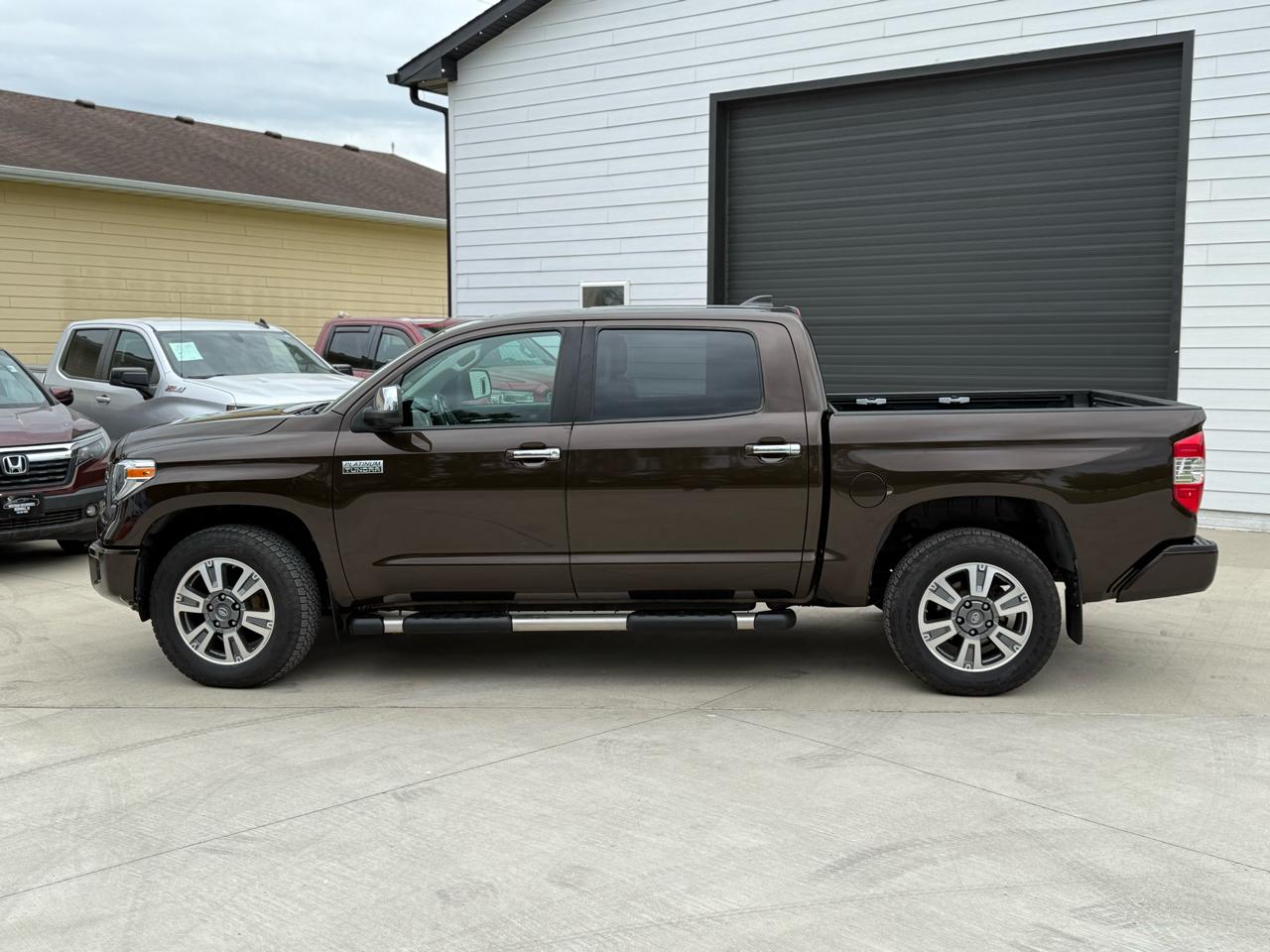 Toyota Tundra Platinum CrewMax 4WD 2020