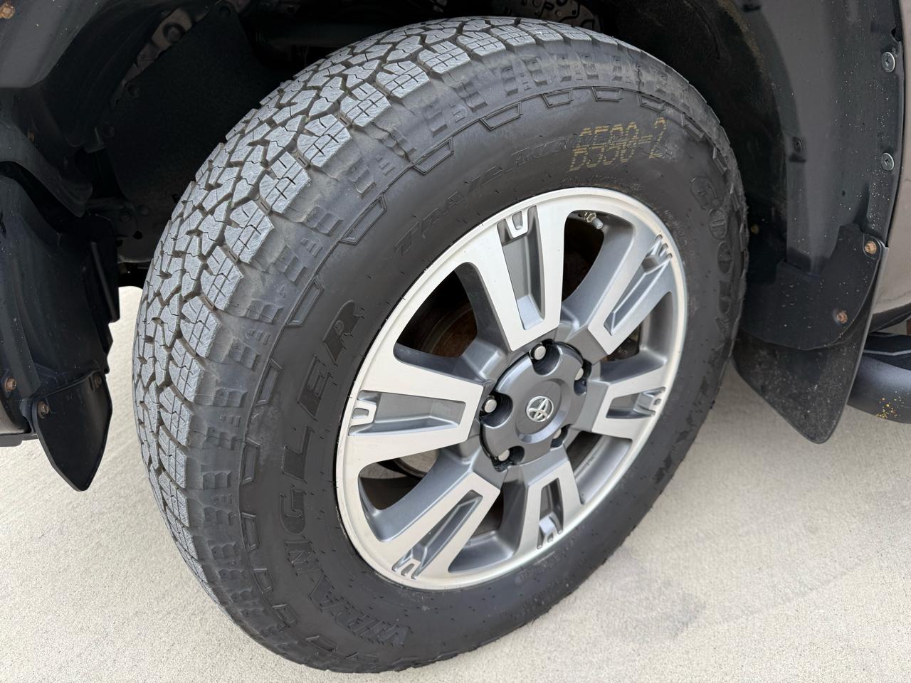 Toyota Tundra Platinum CrewMax 4WD 2020