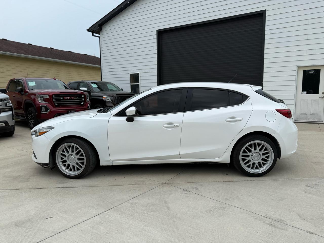 Mazda MAZDA3 i Touring AT 5-Door 2017