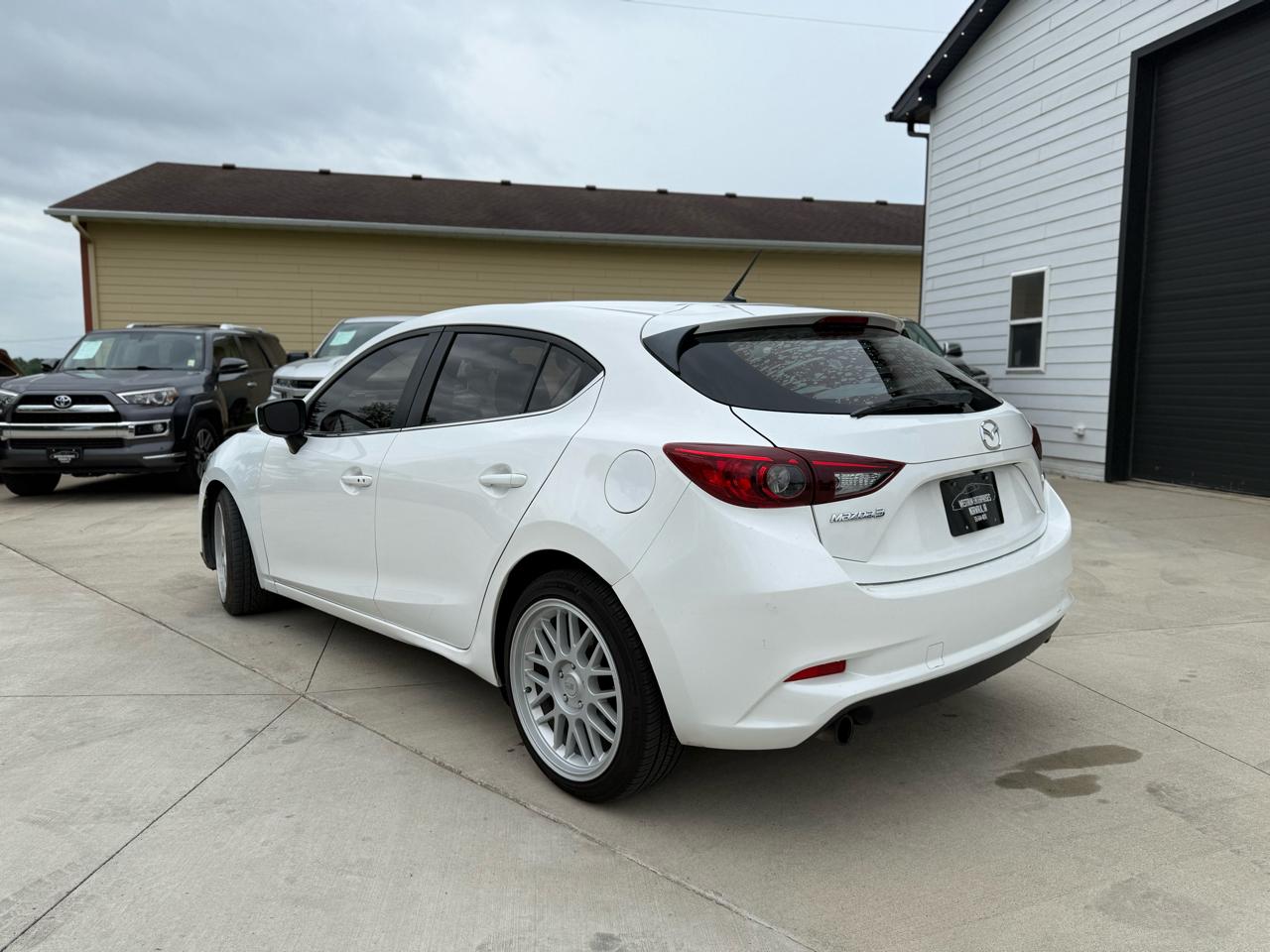 Mazda MAZDA3 i Touring AT 5-Door 2017