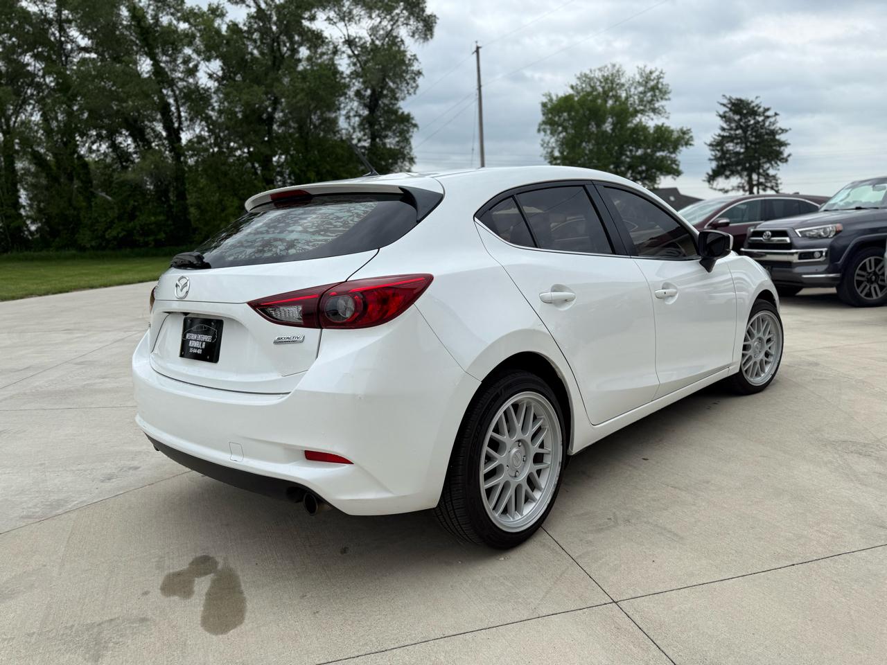 Mazda MAZDA3 i Touring AT 5-Door 2017