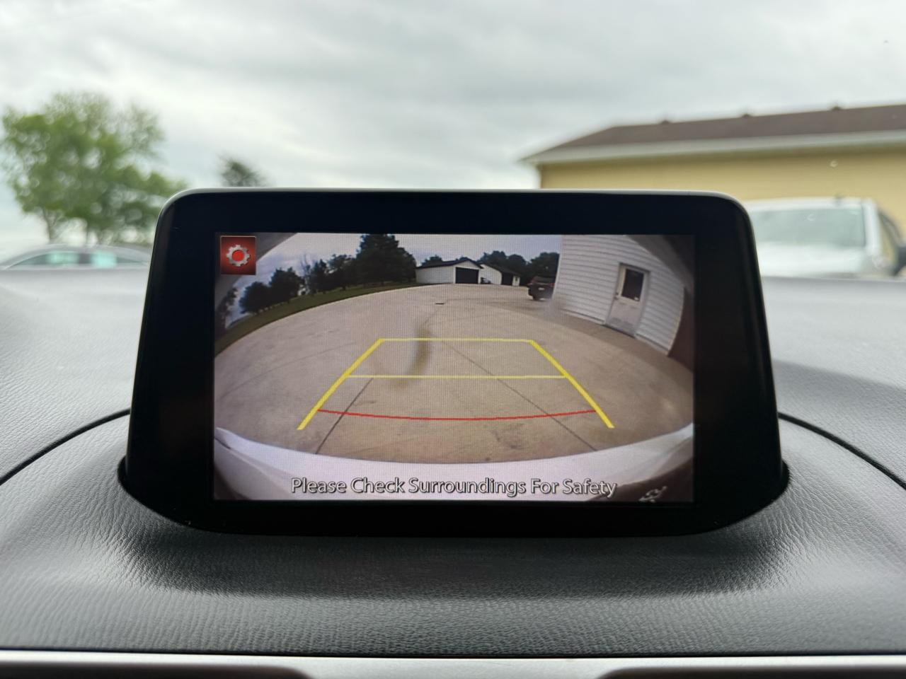 Mazda MAZDA3 i Touring AT 5-Door 2017