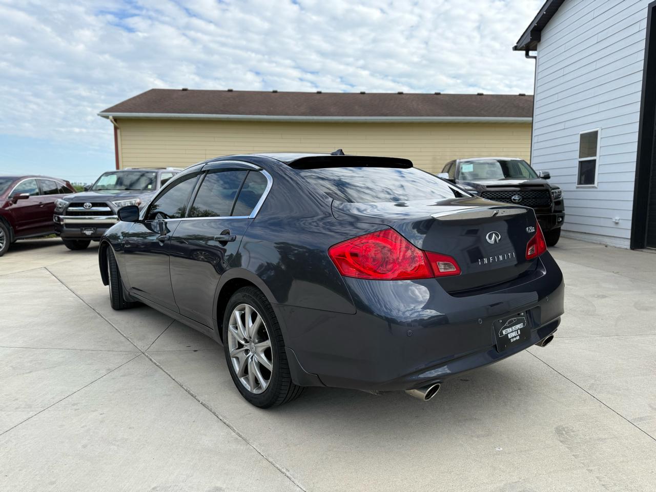 Infiniti G Sedan G37x AWD 2010