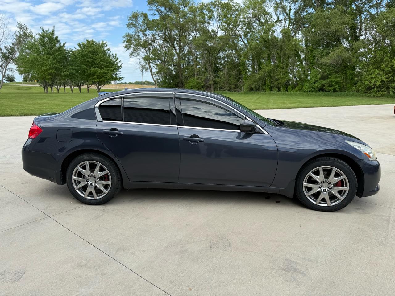 Infiniti G Sedan G37x AWD 2010