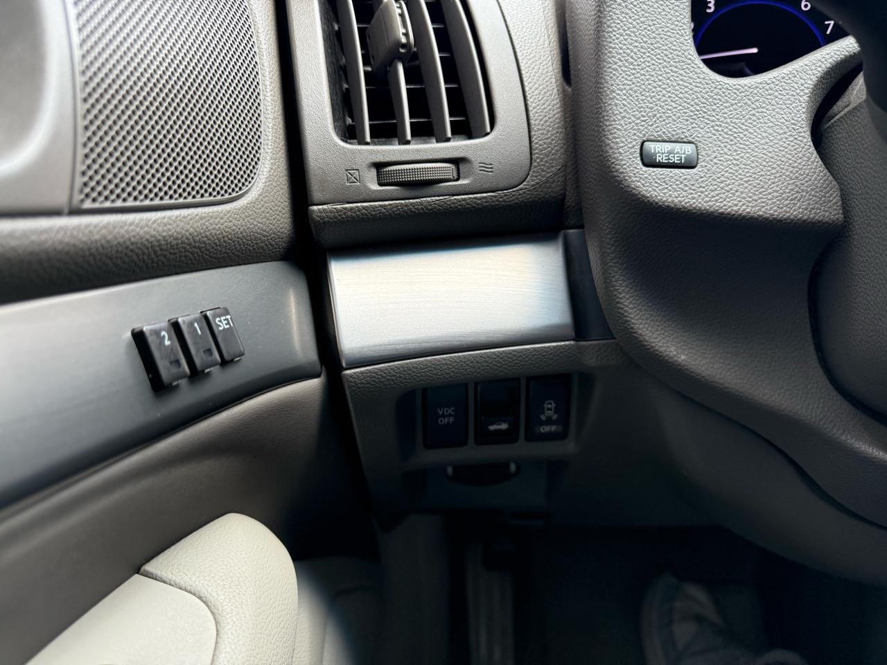 Infiniti G Sedan G37x AWD 2010
