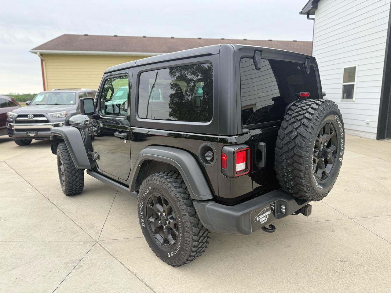 Jeep Wrangler Willys 2022
