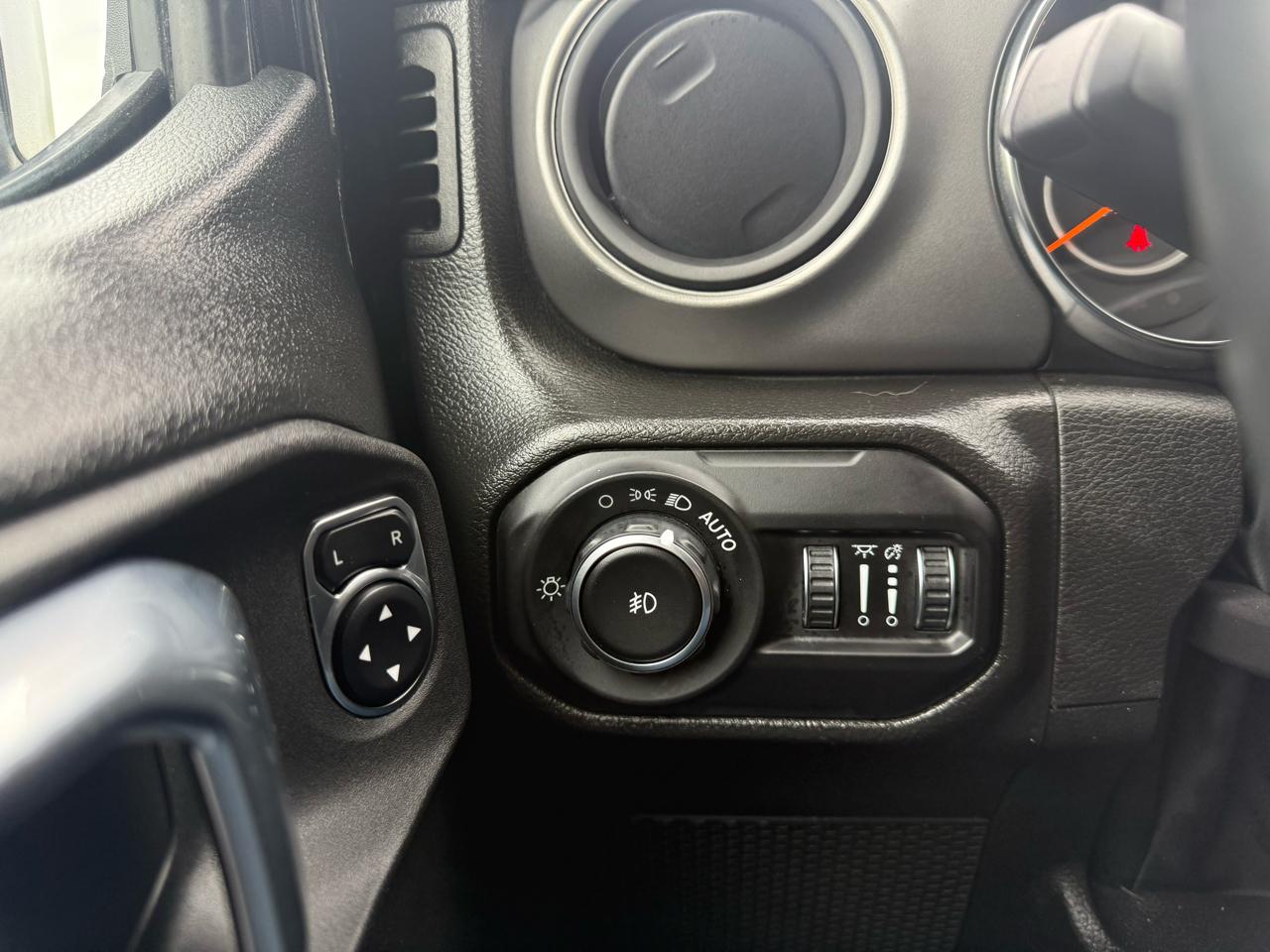 Jeep Wrangler Willys 2022