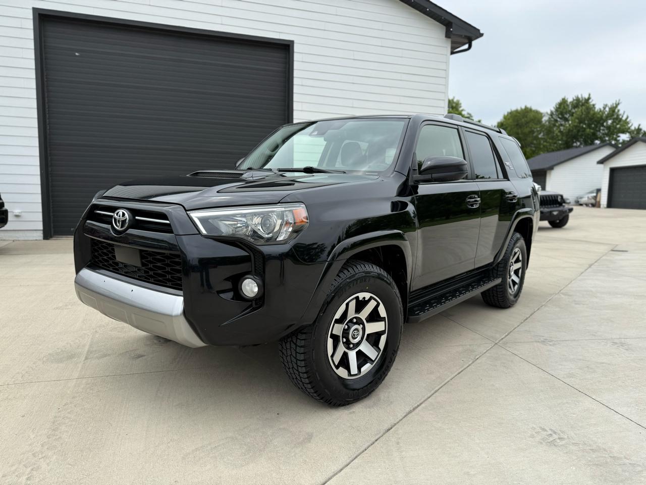2020 Toyota 4Runner Off-Road 4WD V6's photo