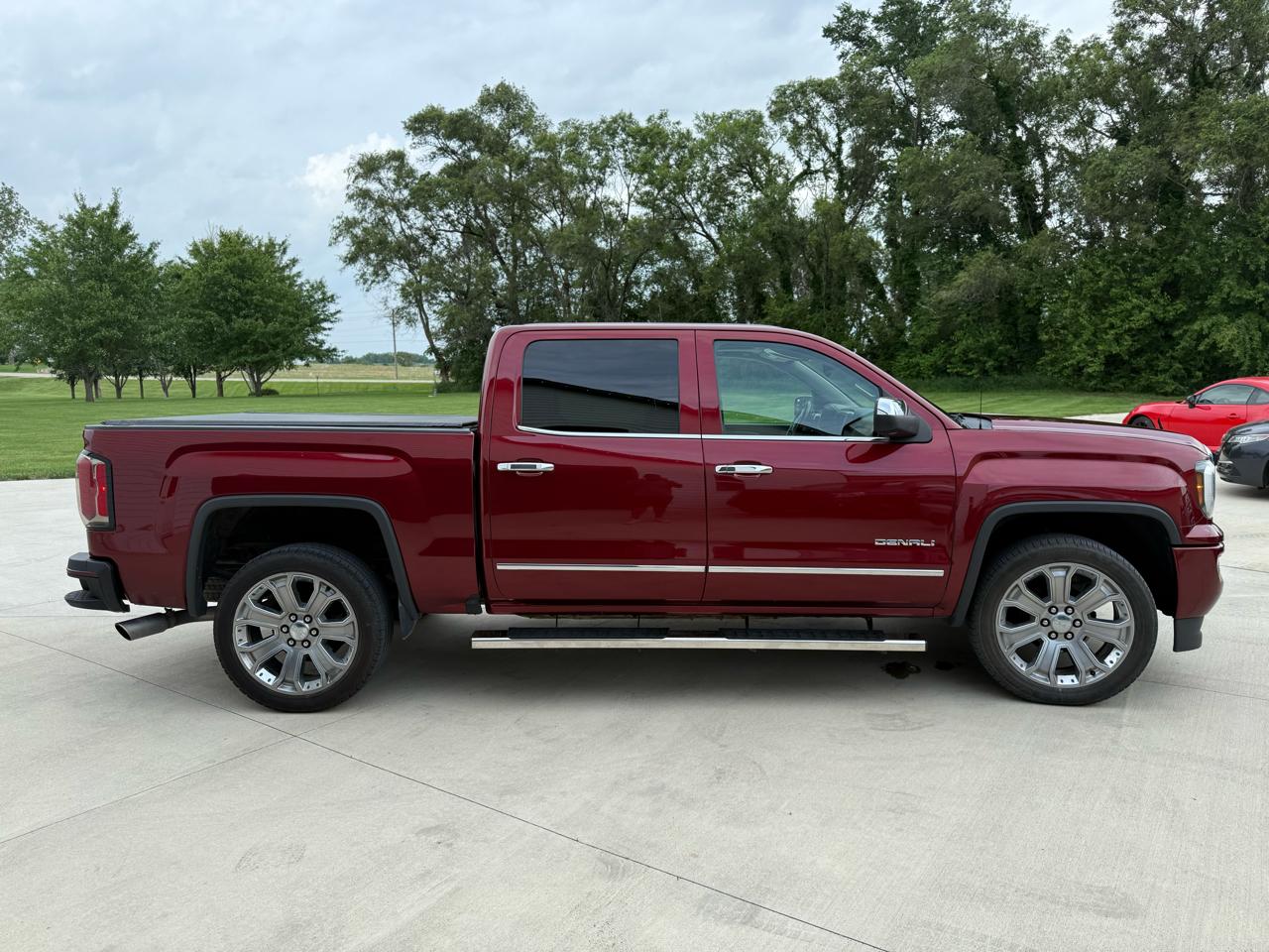 GMC Sierra 1500 Denali Crew Cab 4WD 2017