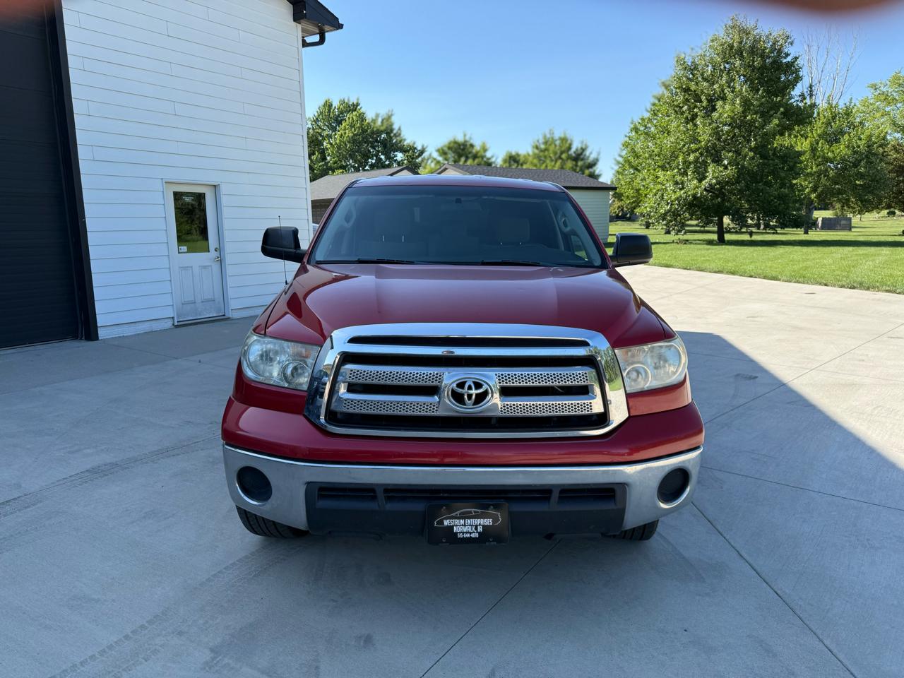 Toyota Tundra Tundra-Grade Double Cab 4.6L 2WD 2011