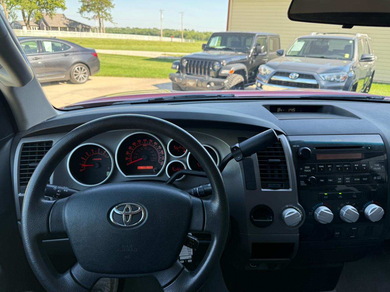 Toyota Tundra Tundra-Grade Double Cab 4.6L 2WD 2011