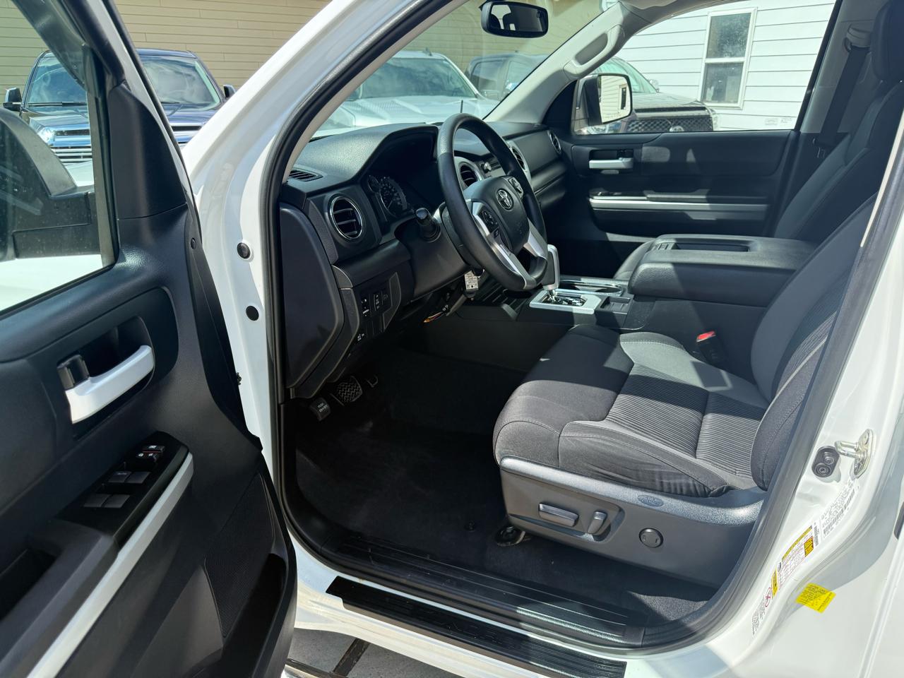 Toyota Tundra SR5 5.7L V8 Double Cab 4WD 2014