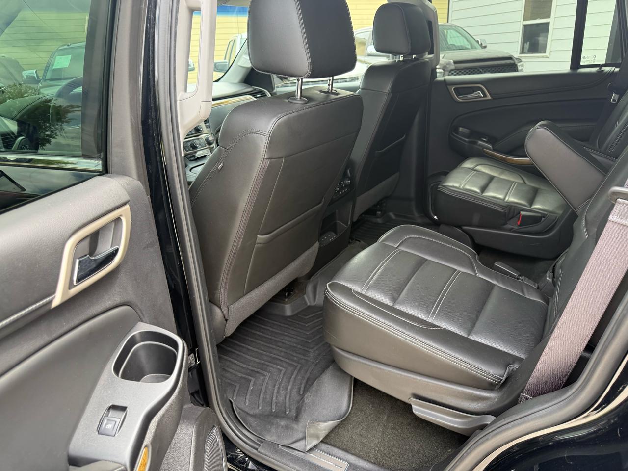 GMC Yukon Denali 4WD 2017