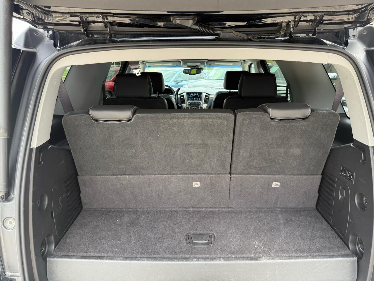 GMC Yukon Denali 4WD 2017