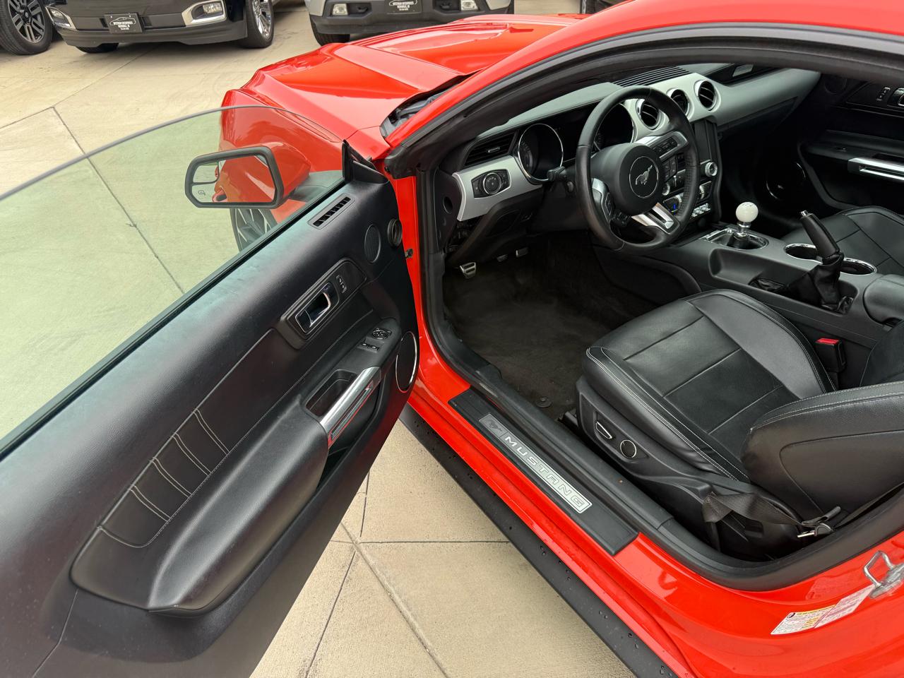 Ford Mustang EcoBoost Premium Coupe 2015