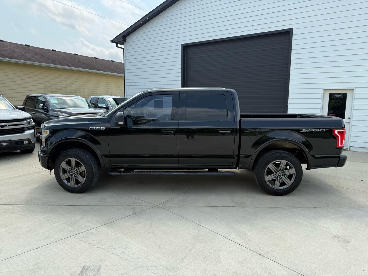 Ford F-150 XLT SuperCrew 5.5-ft. Bed 2WD 2016