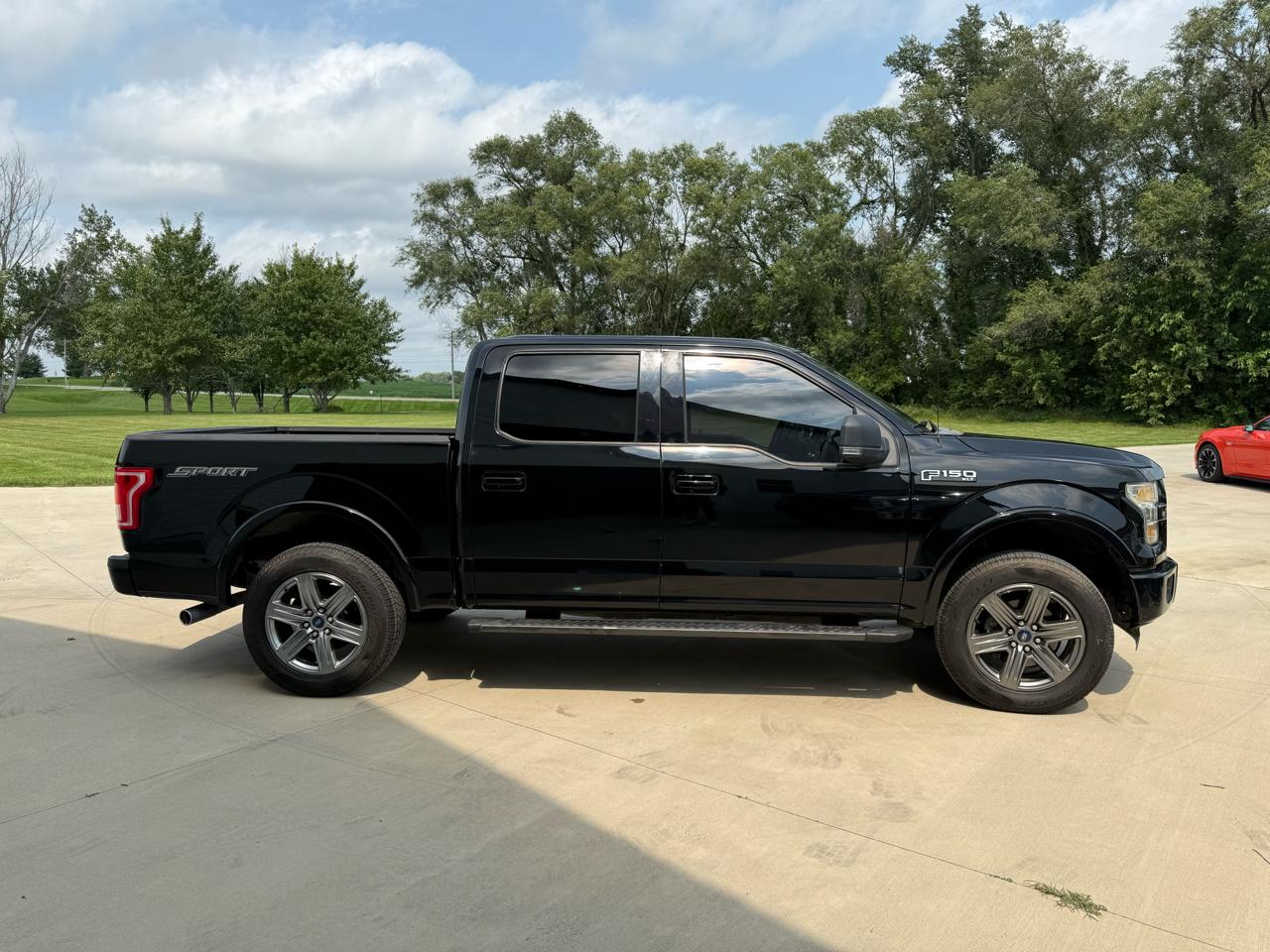 Ford F-150 XLT SuperCrew 5.5-ft. Bed 2WD 2016