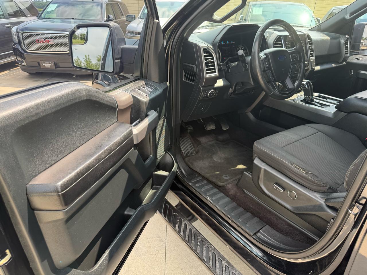 Ford F-150 XLT SuperCrew 5.5-ft. Bed 2WD 2016