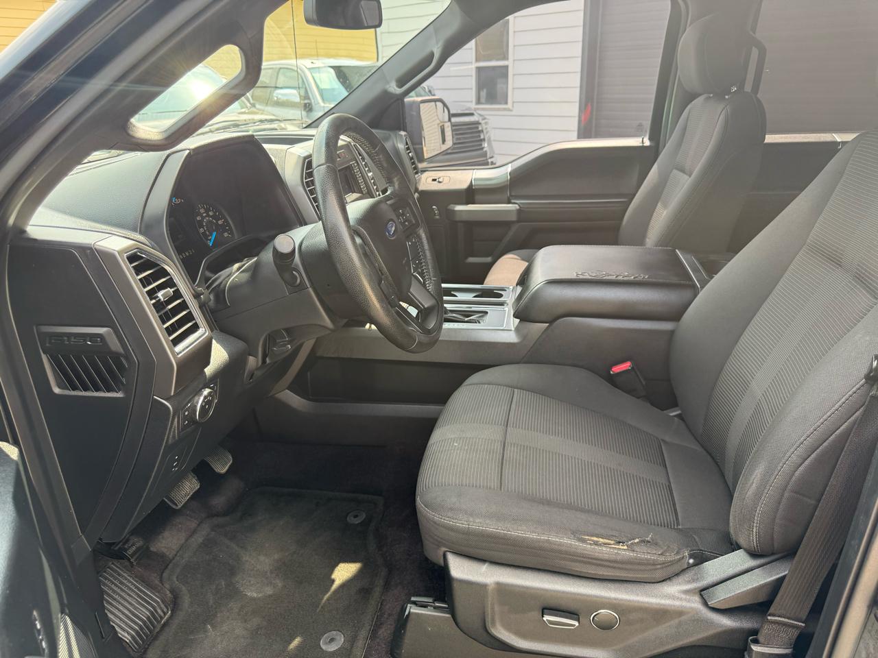 Ford F-150 XLT SuperCrew 5.5-ft. Bed 2WD 2016