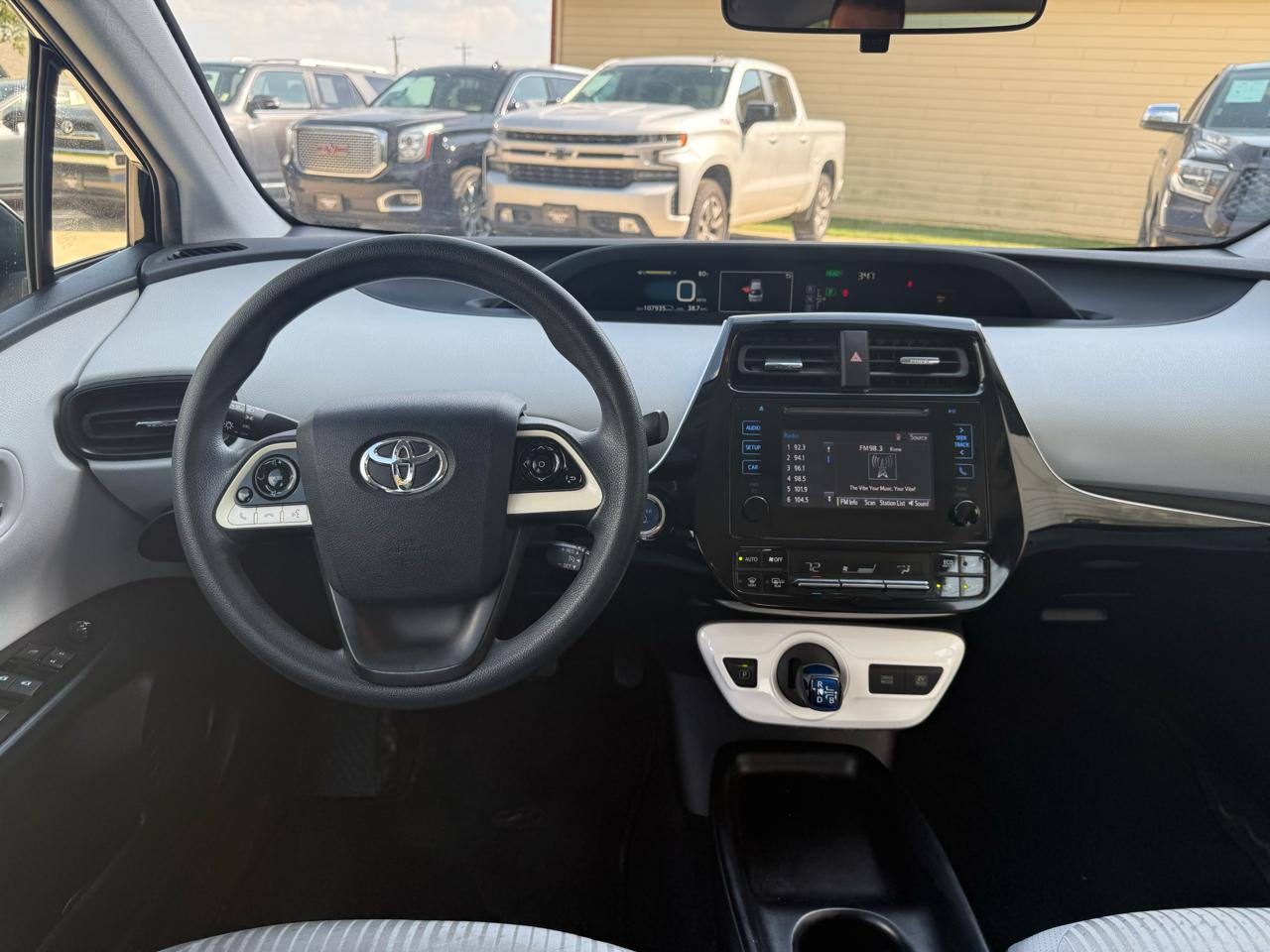 Toyota Prius Two 2016