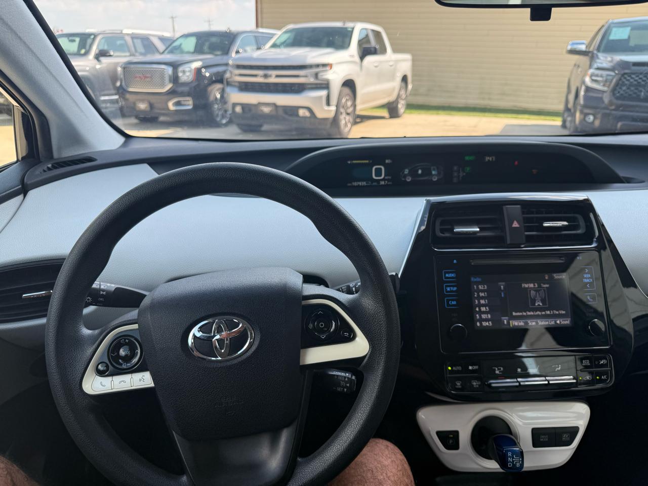 Toyota Prius Two 2016