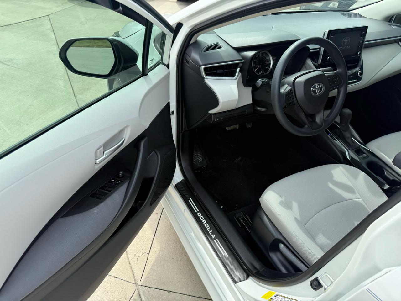 Toyota Corolla LE 2021