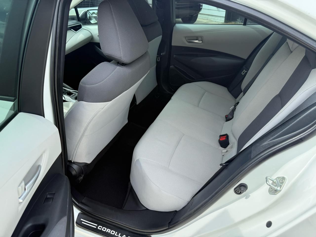 Toyota Corolla LE 2021
