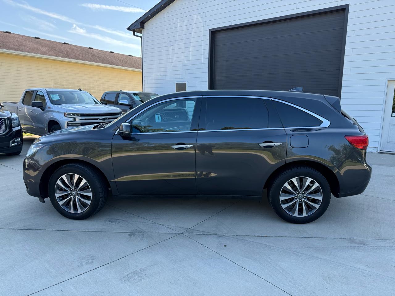 Acura MDX SH-AWD 9-Spd AT w/Tech Package 2016
