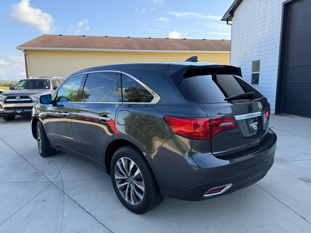 Acura MDX SH-AWD 9-Spd AT w/Tech Package 2016