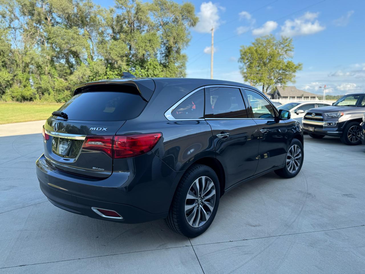 Acura MDX SH-AWD 9-Spd AT w/Tech Package 2016