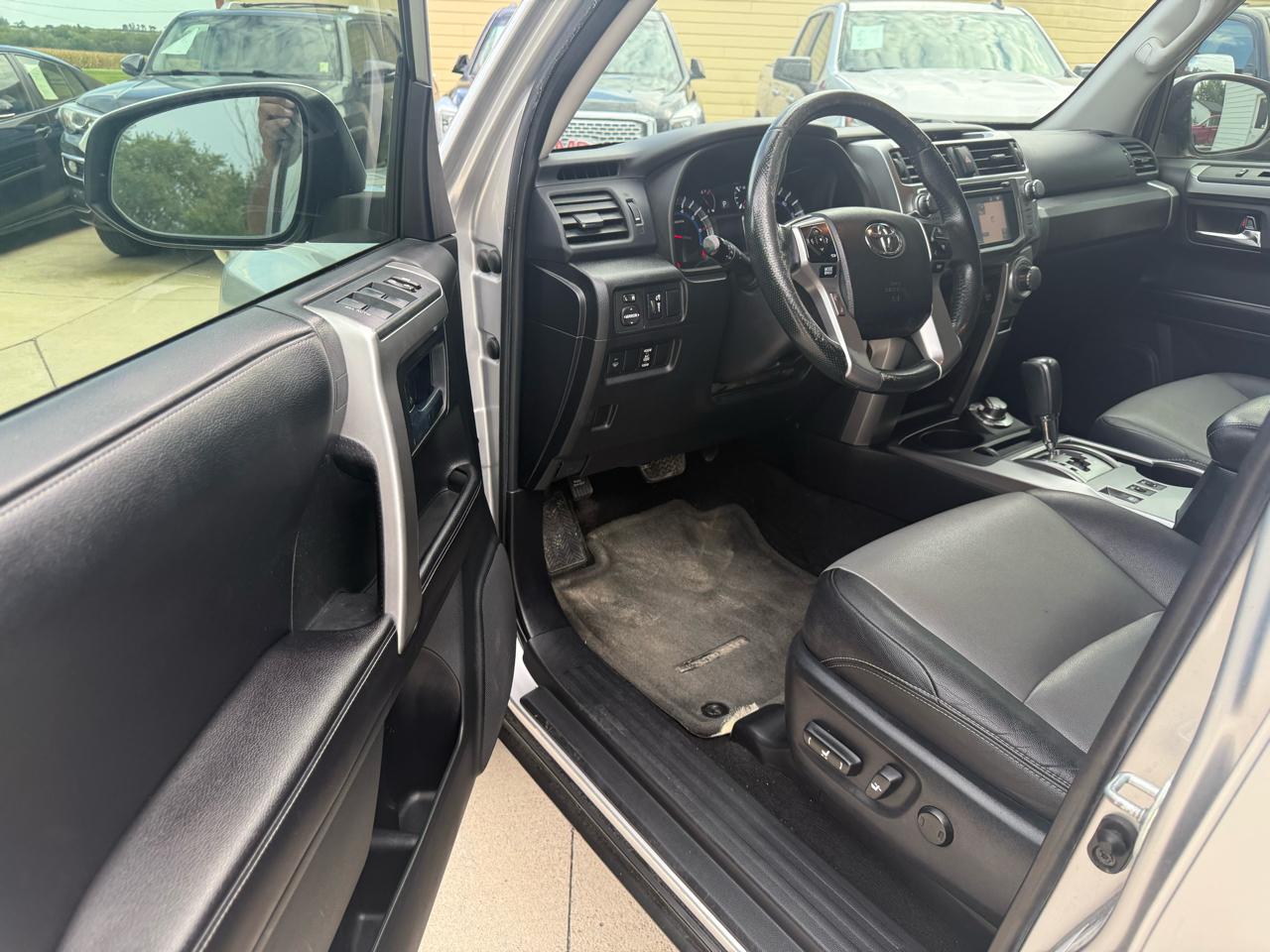 Toyota 4Runner SR5 Premium 4WD 2016