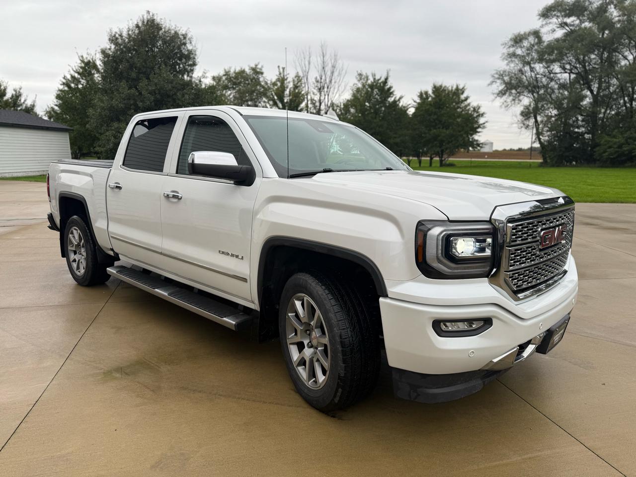 GMC Sierra 1500 Denali Crew Cab 4WD 2017