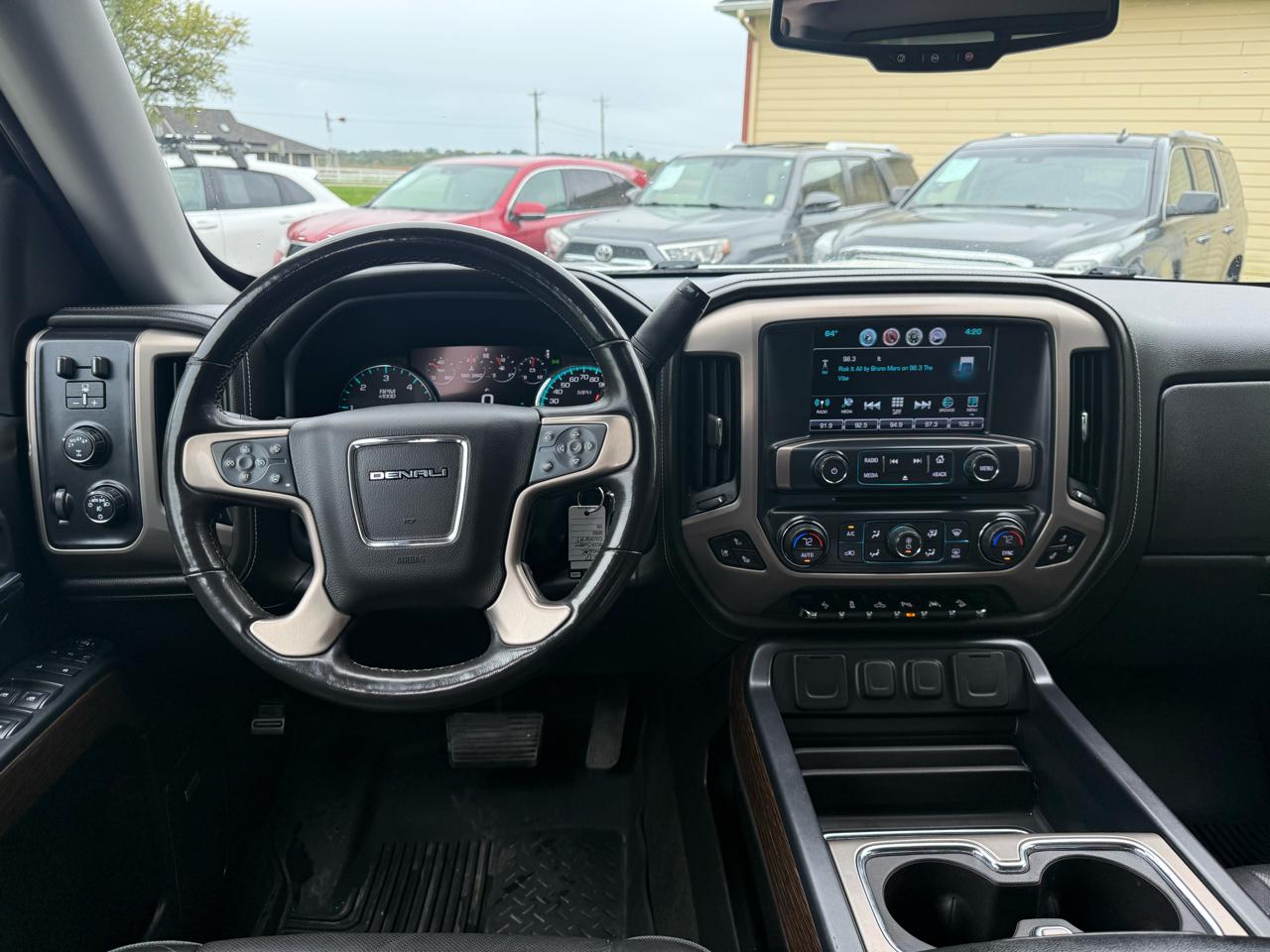 GMC Sierra 1500 Denali Crew Cab 4WD 2017