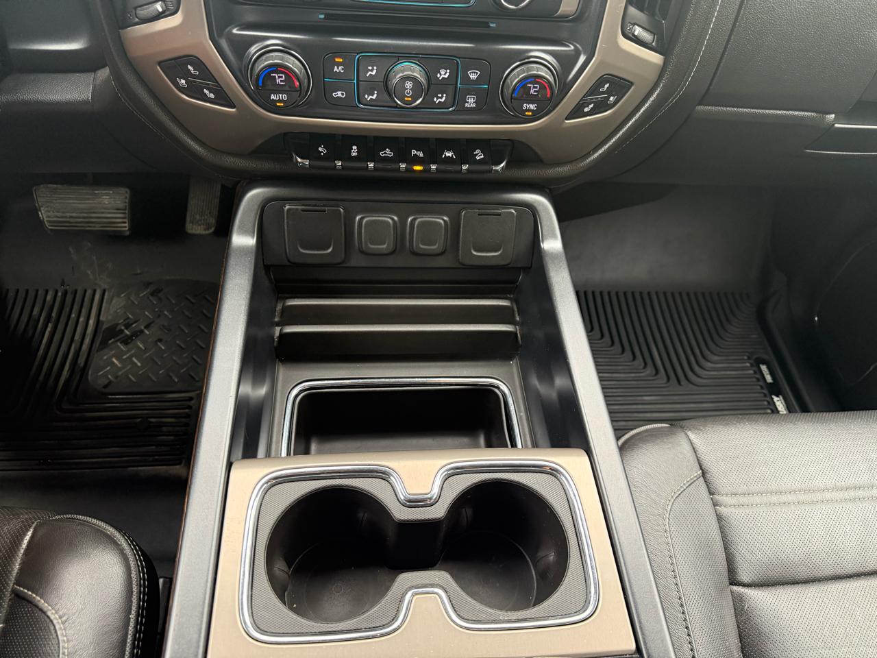 GMC Sierra 1500 Denali Crew Cab 4WD 2017